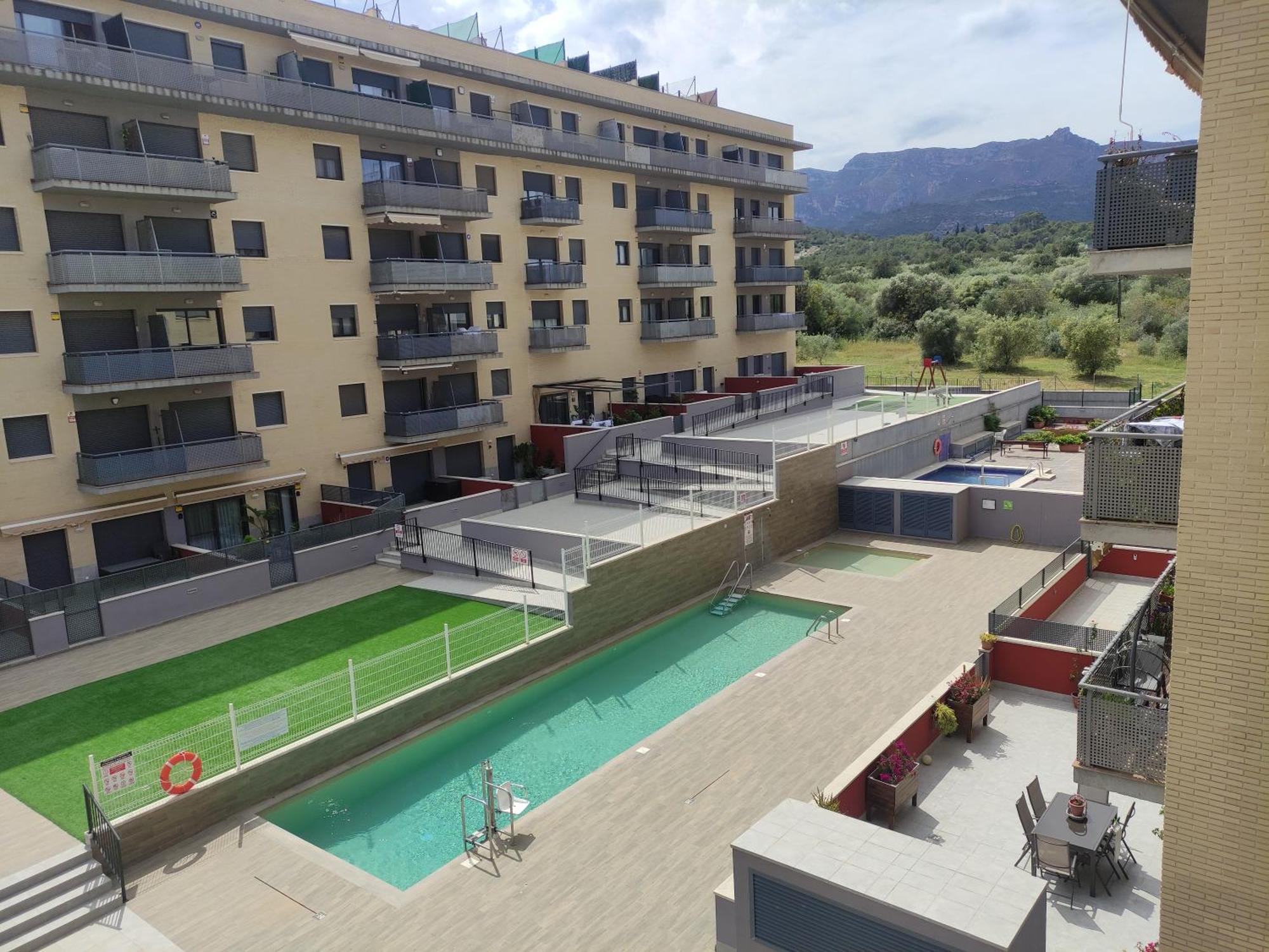 Apartamento Nuevo Con Piscina Y Amplio Balcon Sant Carles De La Rapita Exterior photo
